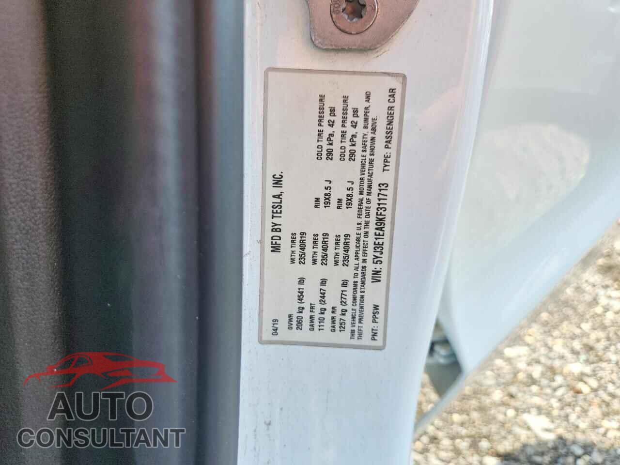 TESLA MODEL 3 2019 - 5YJ3E1EA9KF311713