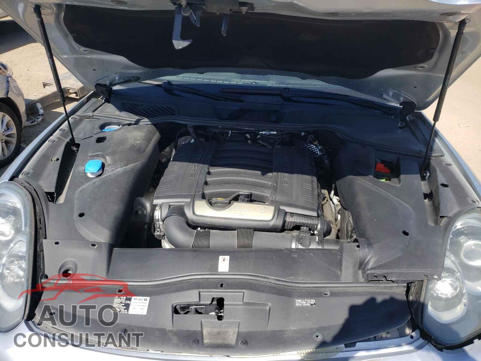 PORSCHE CAYENNE 2016 - WP1AA2A20GKA11557