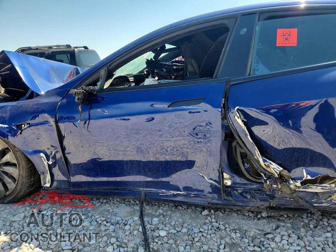 TESLA MODEL S 2022 - 5YJSA1E66NF463567