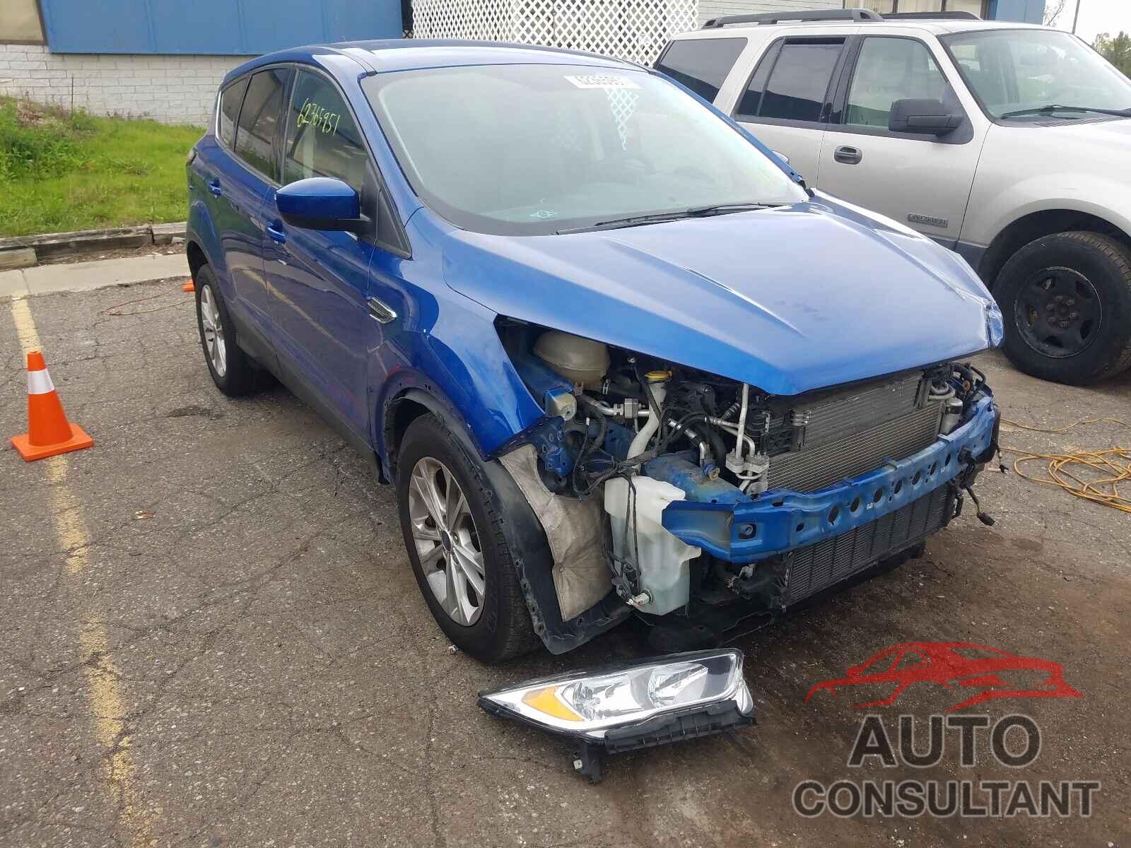 FORD ESCAPE 2017 - 1FMCU0GD2HUC63410