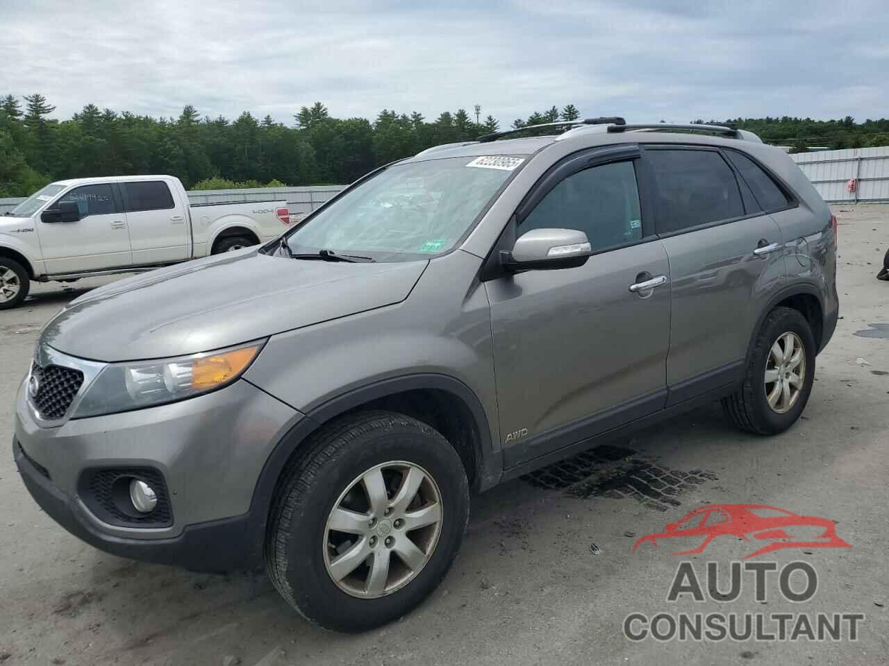 KIA SORENTO 2011 - 5XYKTCA15BG176046