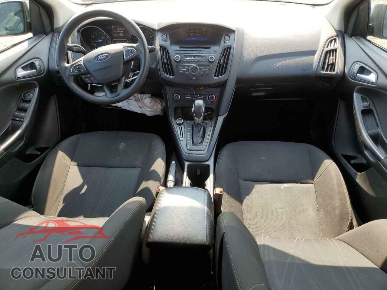 FORD FOCUS 2017 - 1FADP3K22HL246464