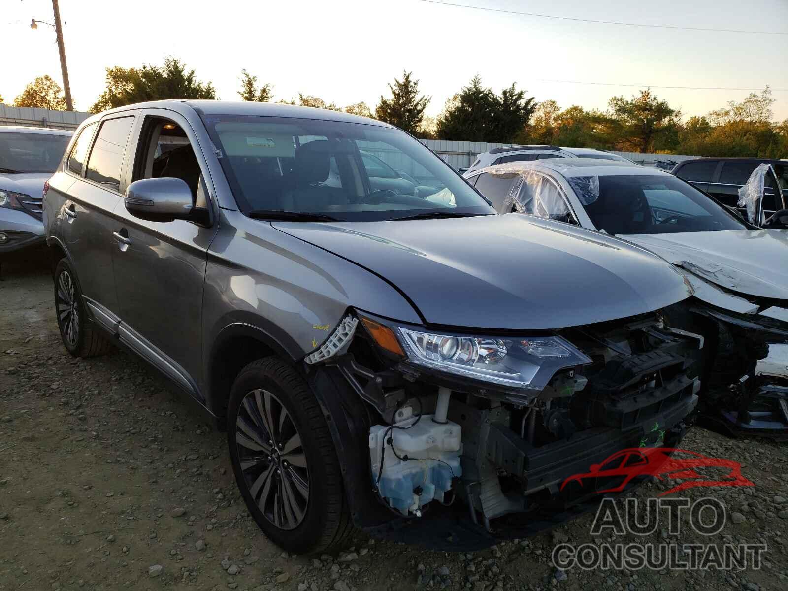 MITSUBISHI OUTLANDER 2019 - JA4AD3A32KZ050328