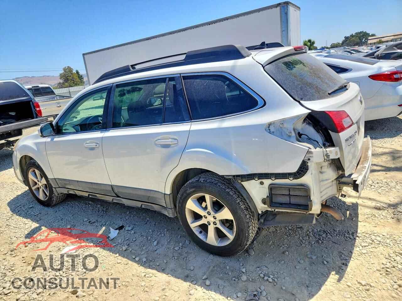 SUBARU OUTBACK 2013 - 4S4BRBKC8D3217670