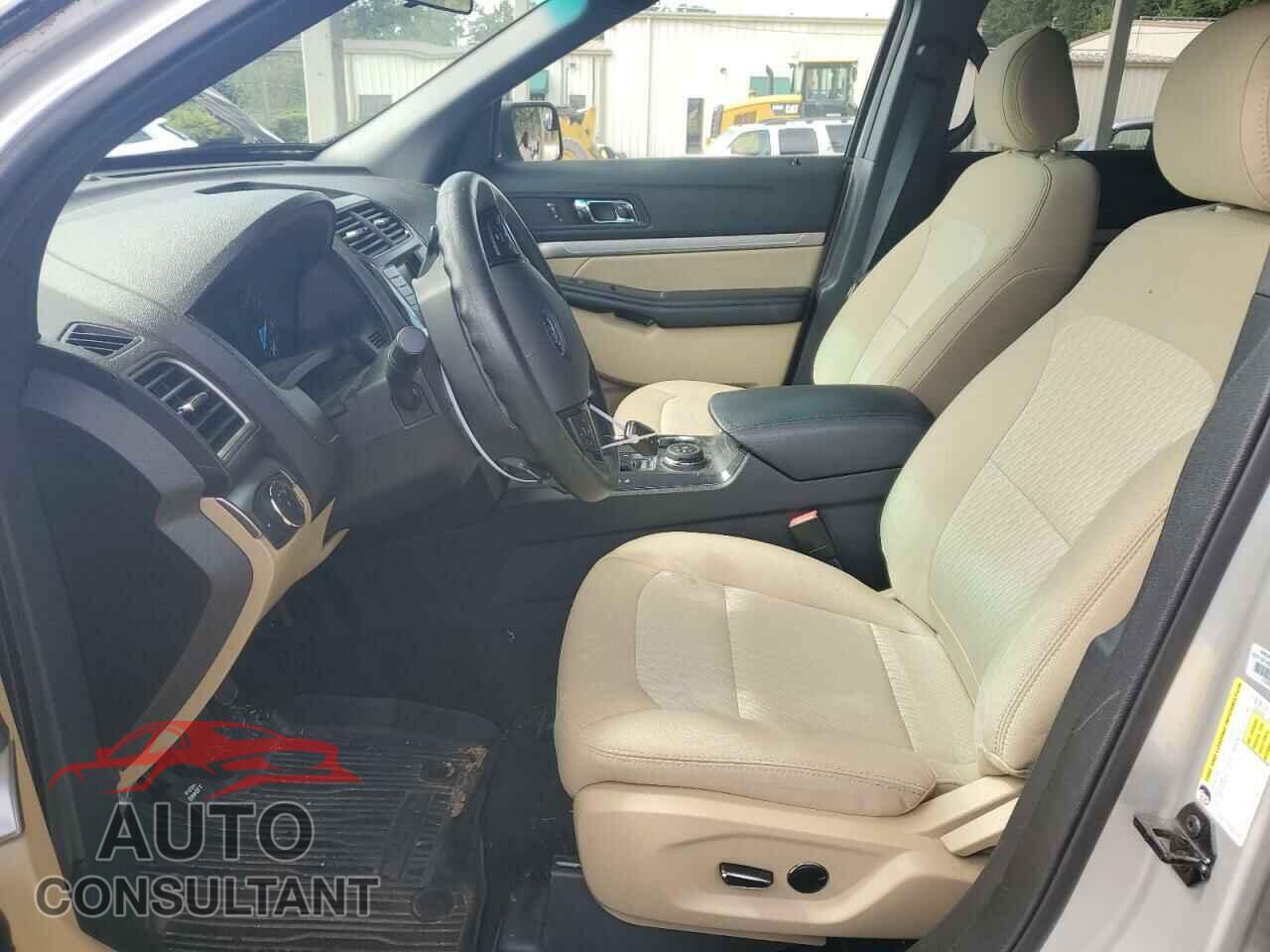 FORD EXPLORER 2017 - 1FM5K8B81HGB71212