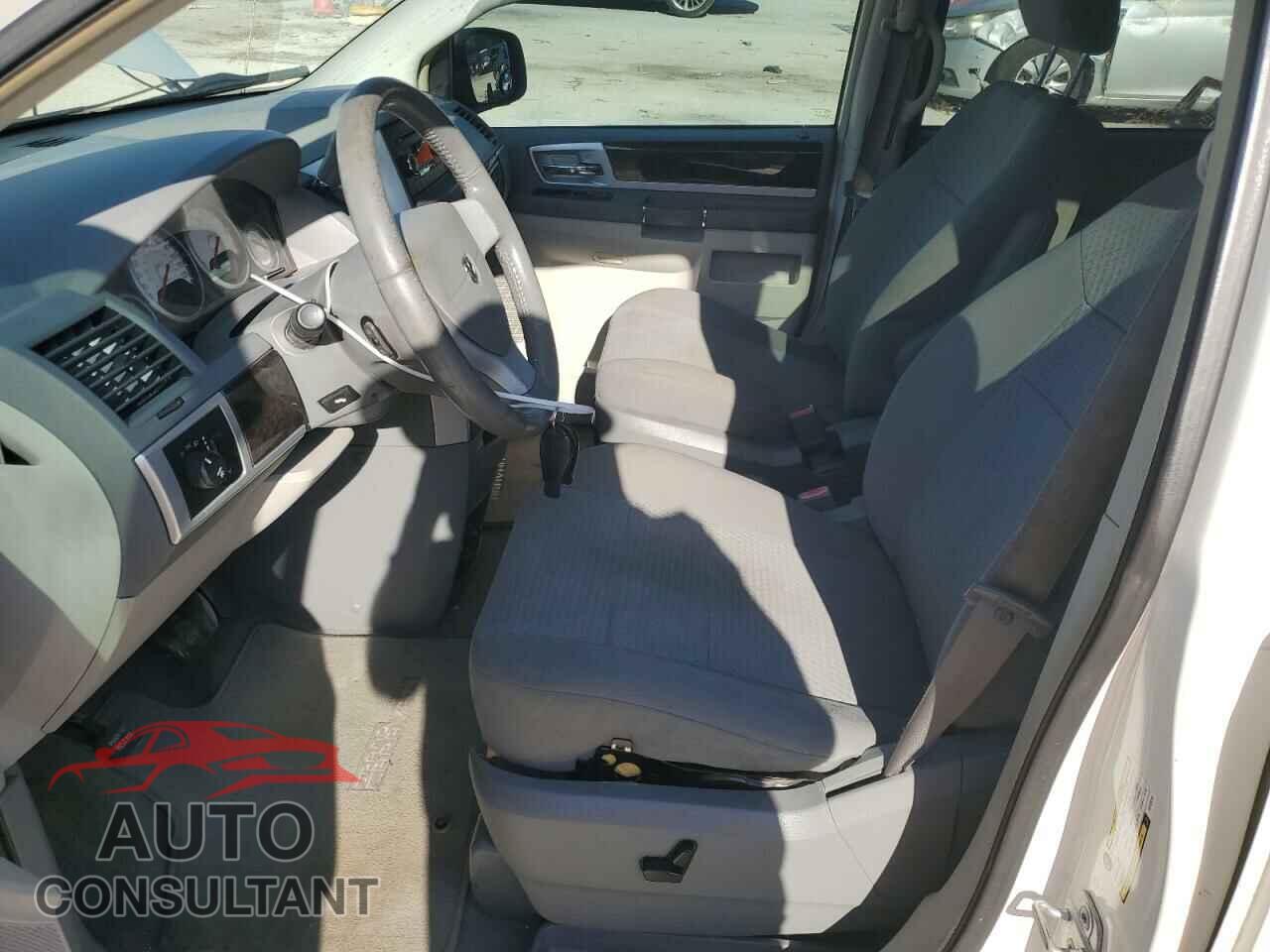 DODGE CARAVAN 2010 - 2D4RN5D10AR120240