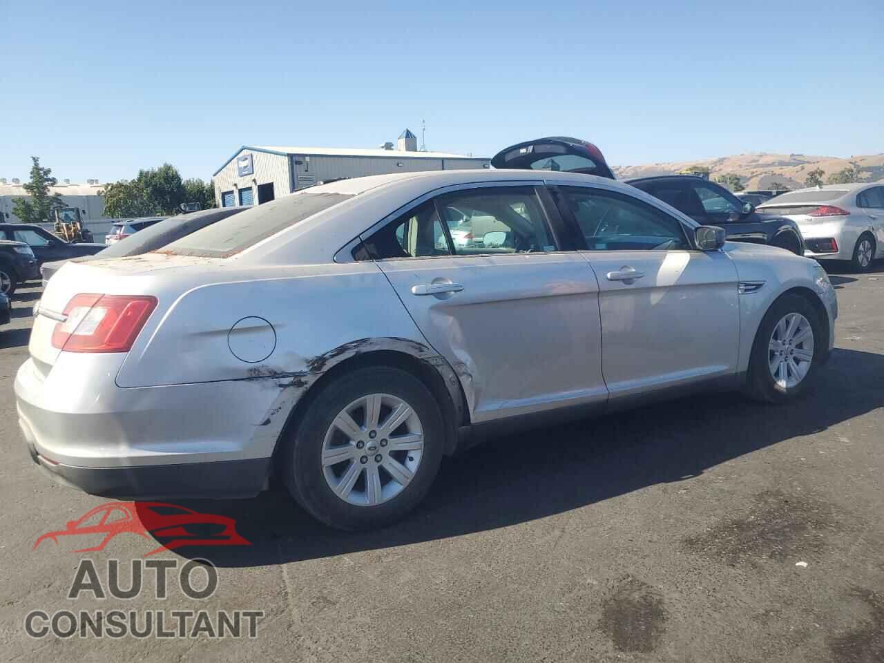 FORD TAURUS 2011 - 1FAHP2DW7BG143259