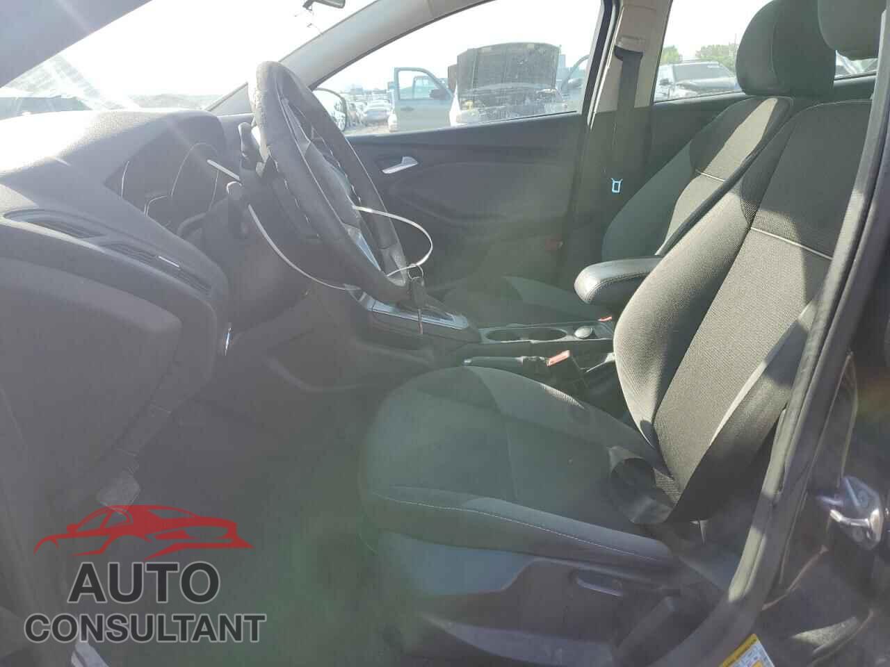 FORD FOCUS 2014 - 1FADP3F2XEL440746