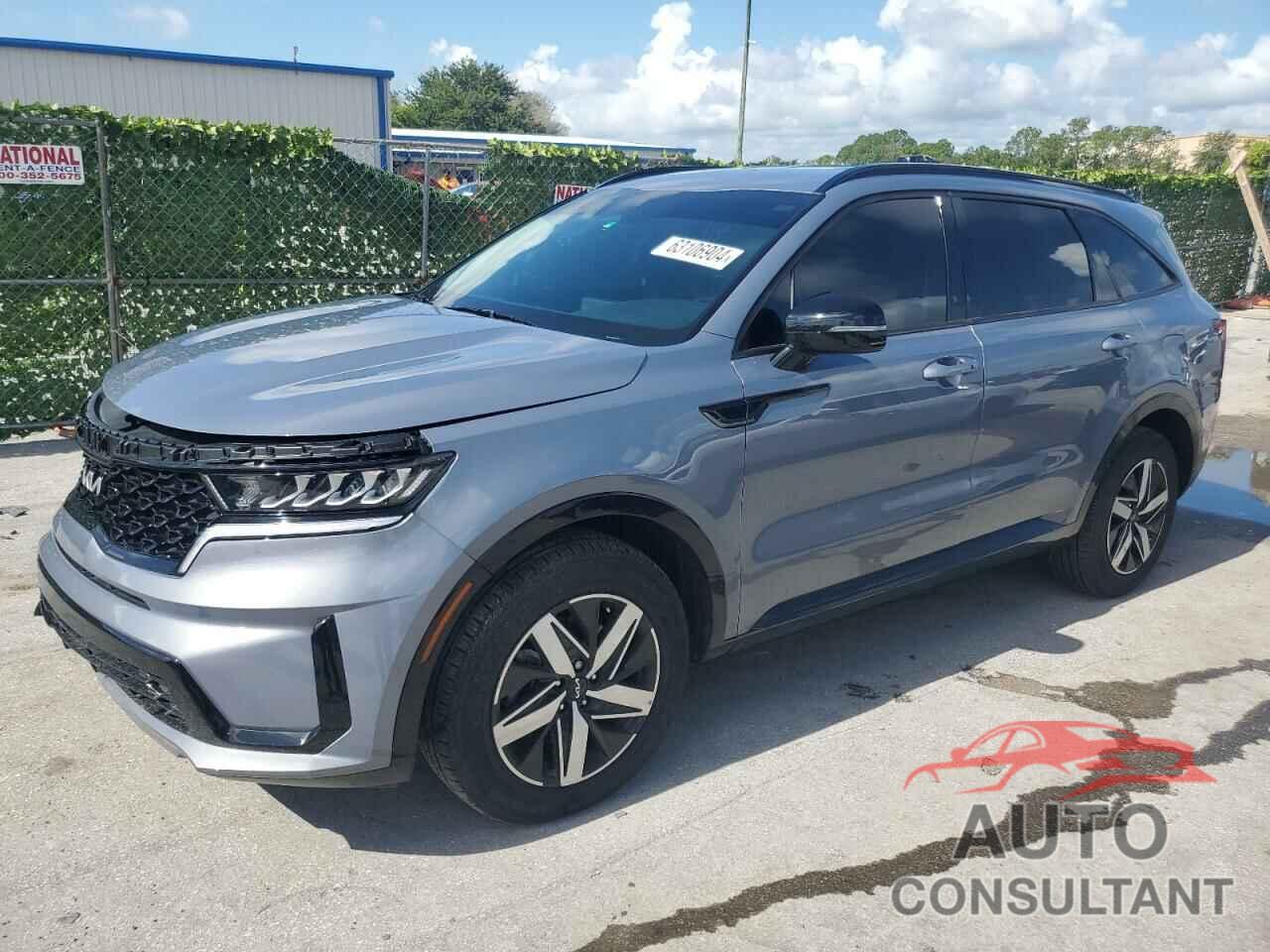 KIA SORENTO 2023 - 5XYRL4LC9PG192227
