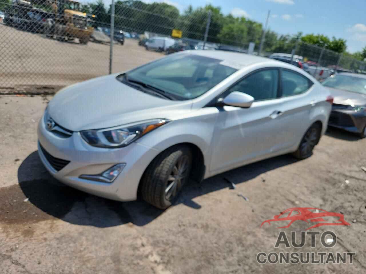 HYUNDAI ELANTRA 2015 - 5NPDH4AE8FH558895