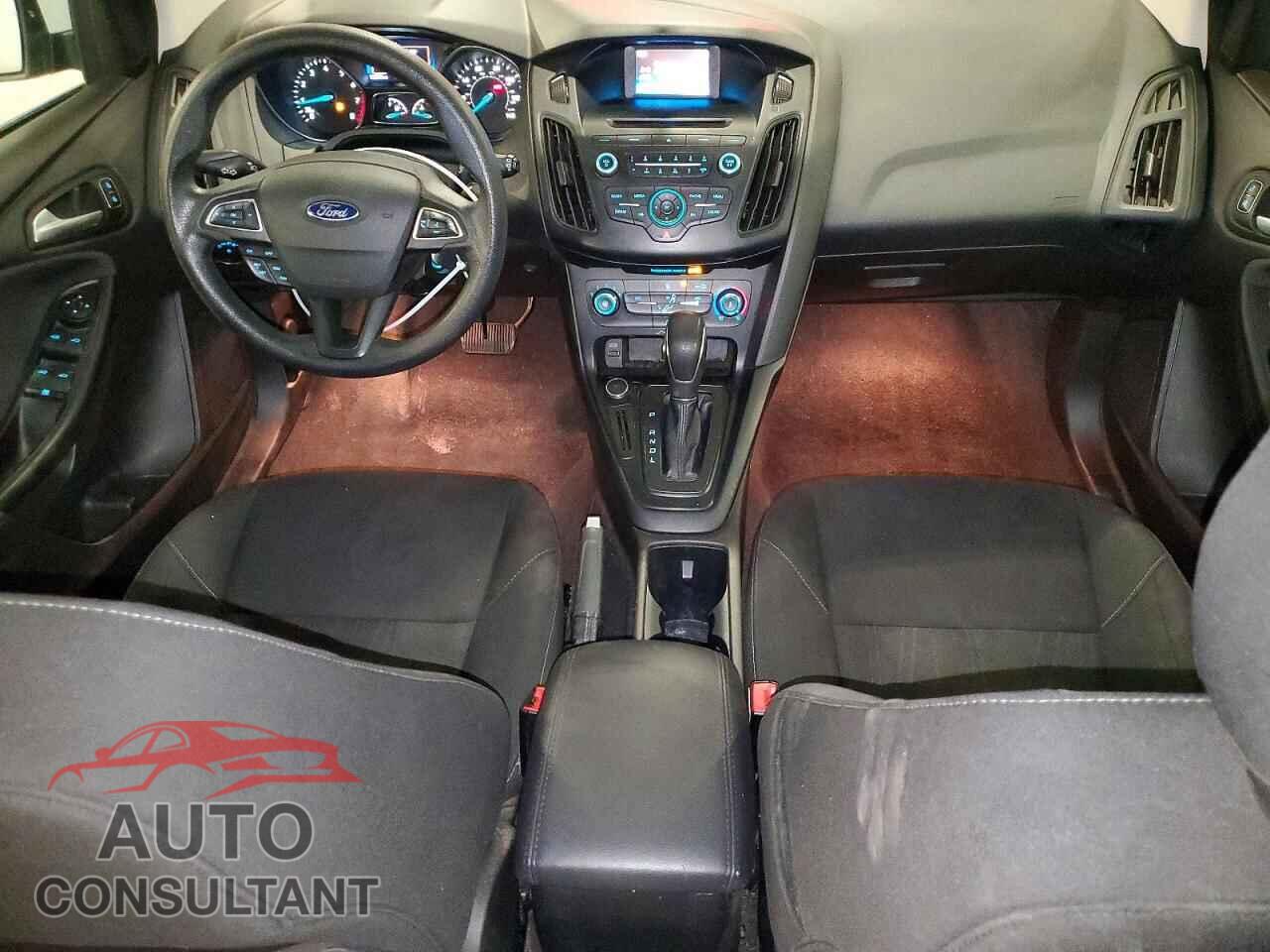 FORD FOCUS 2017 - 1FADP3K27HL215212