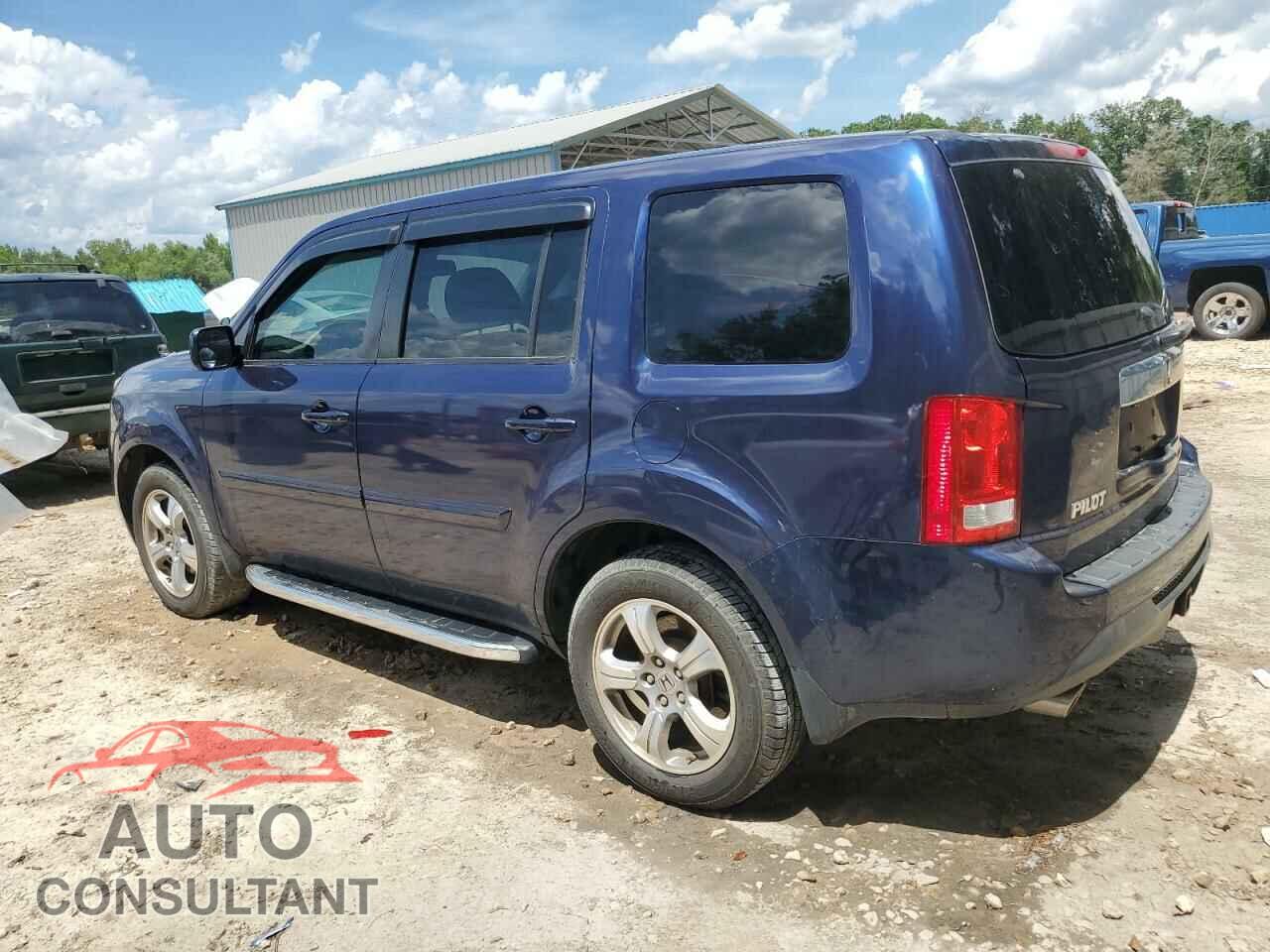 HONDA PILOT 2015 - 5FNYF3H50FB028569