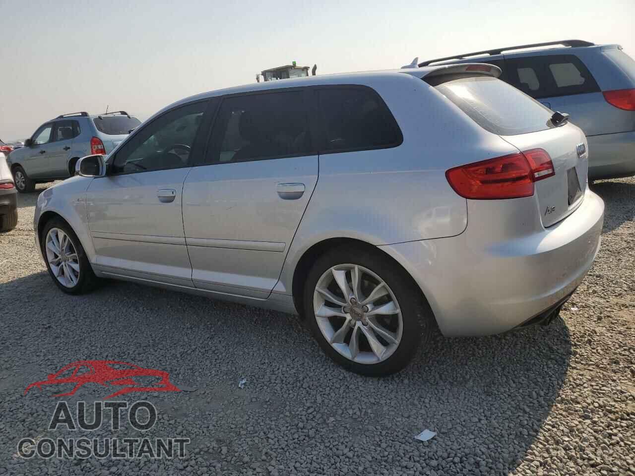 AUDI A3 2012 - WAUBEAFM5CA023313