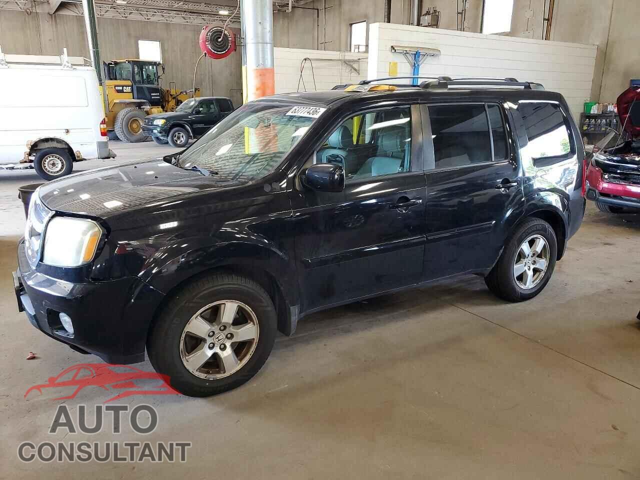 HONDA PILOT 2011 - 5FNYF4H65BB026535