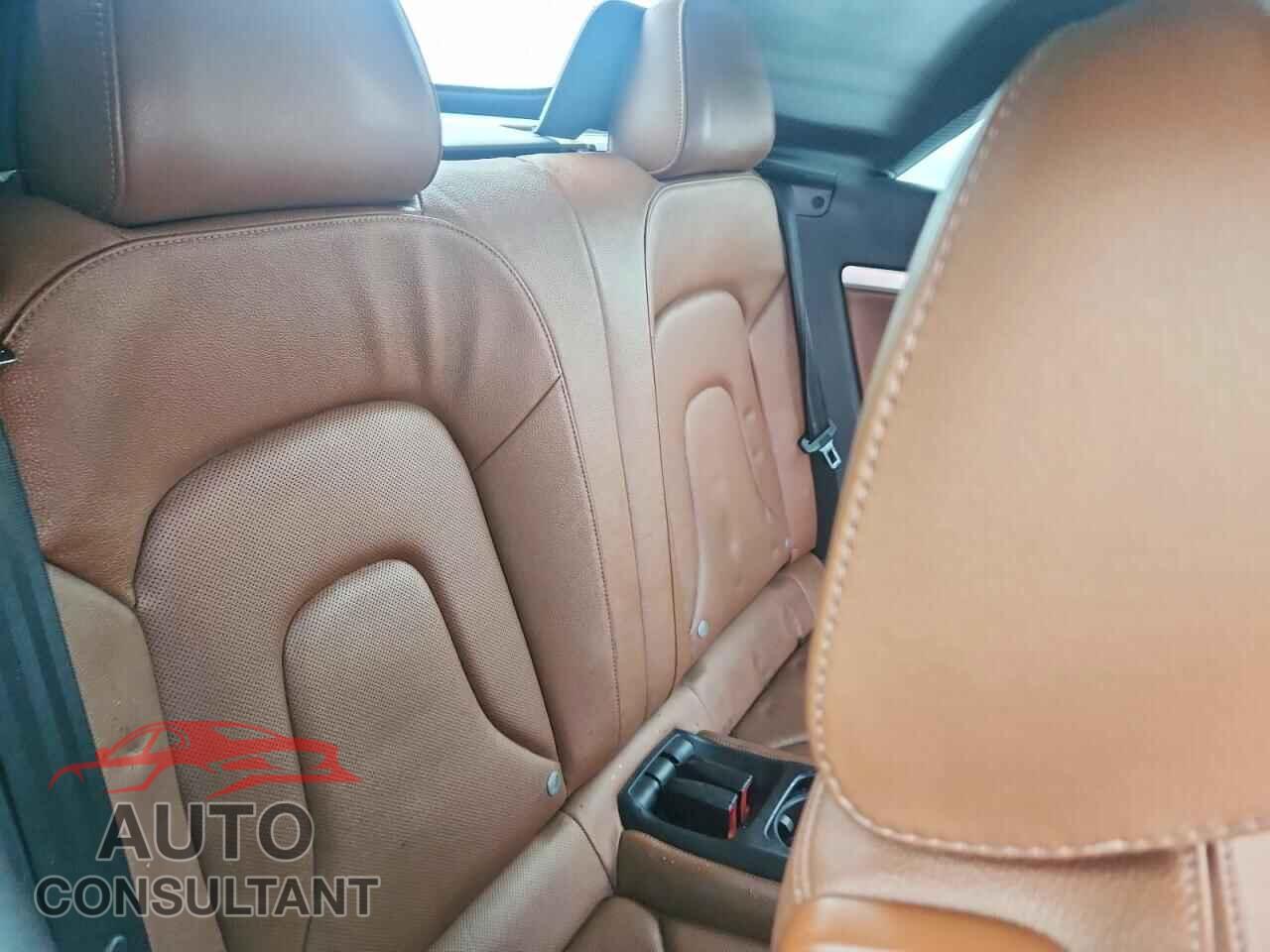 AUDI A5 2010 - WAULFAFH2AN018273