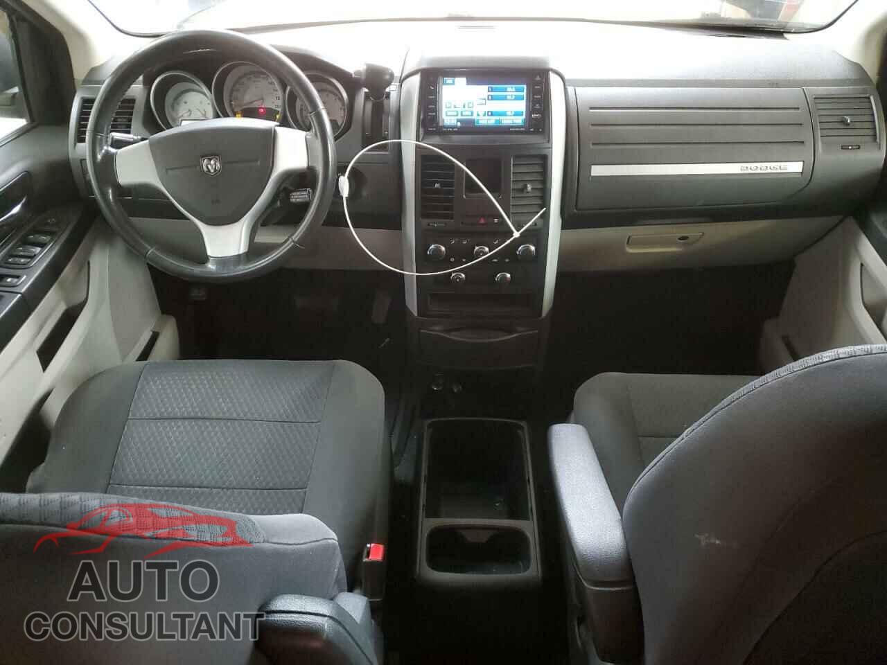 DODGE CARAVAN 2010 - 2D4RN4DE2AR485547