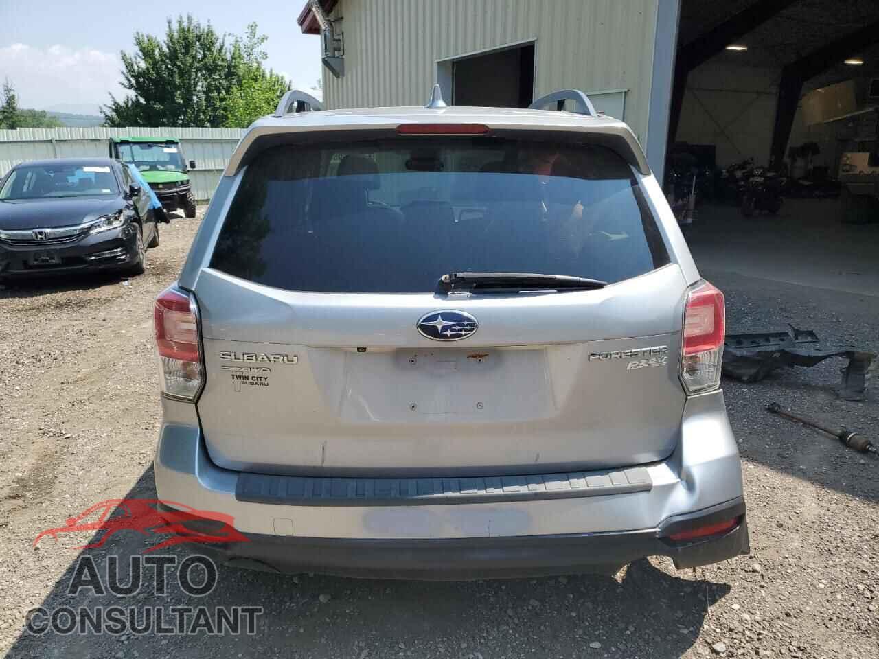 SUBARU FORESTER 2017 - JF2SJAEC6HH414042