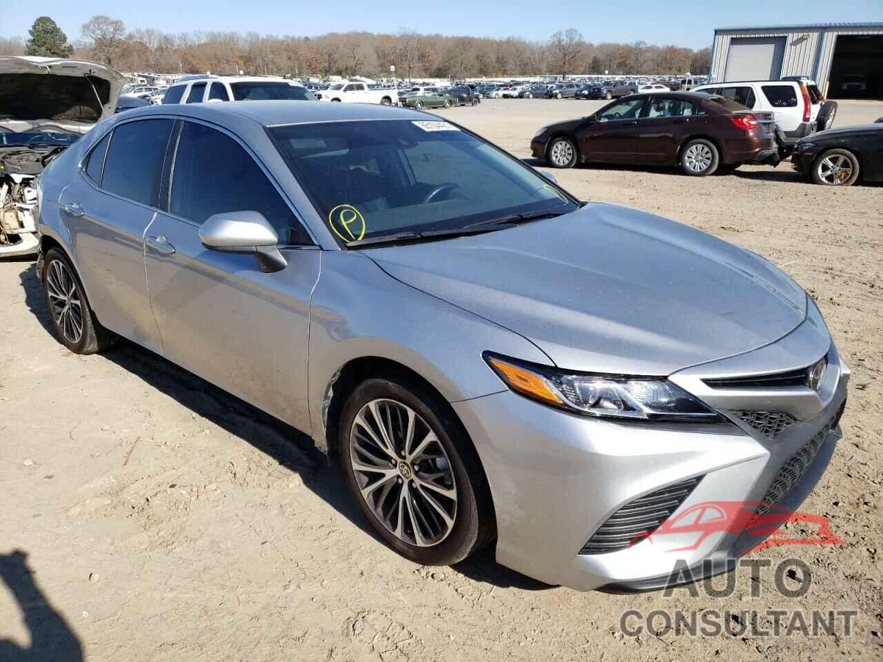 TOYOTA CAMRY 2020 - 4T1G11AK3LU504262