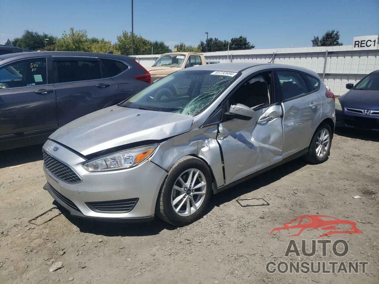 FORD FOCUS 2018 - 1FADP3K26JL273365