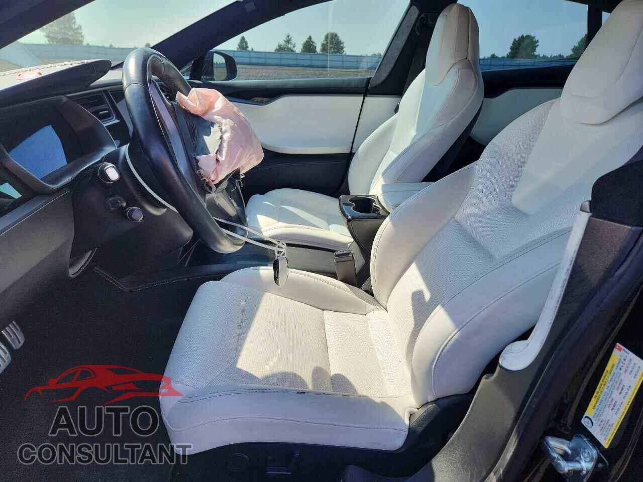 TESLA MODEL S 2018 - 5YJSA1E43JF295444