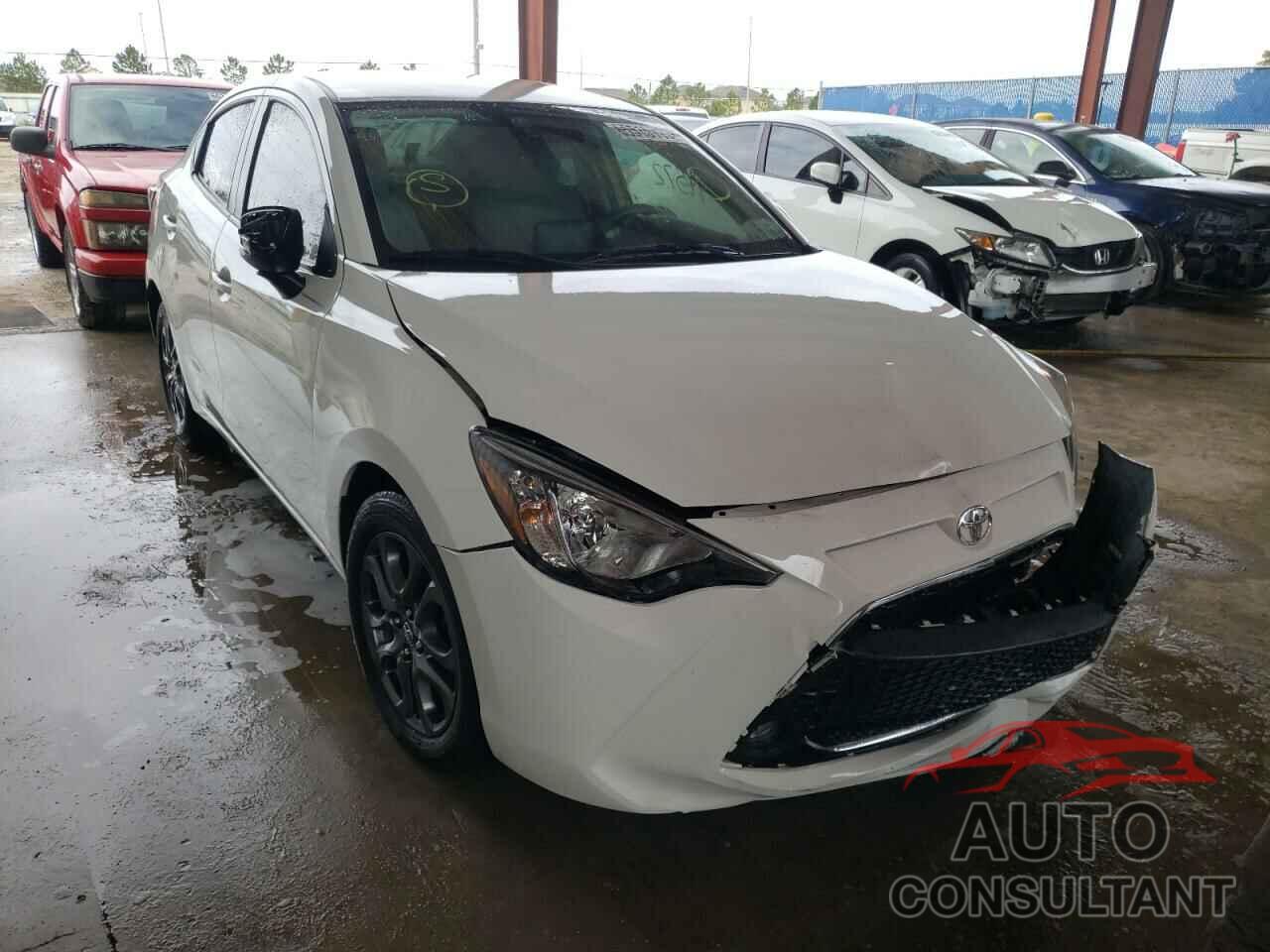 TOYOTA YARIS 2019 - 3MYDLBYV5KY508379