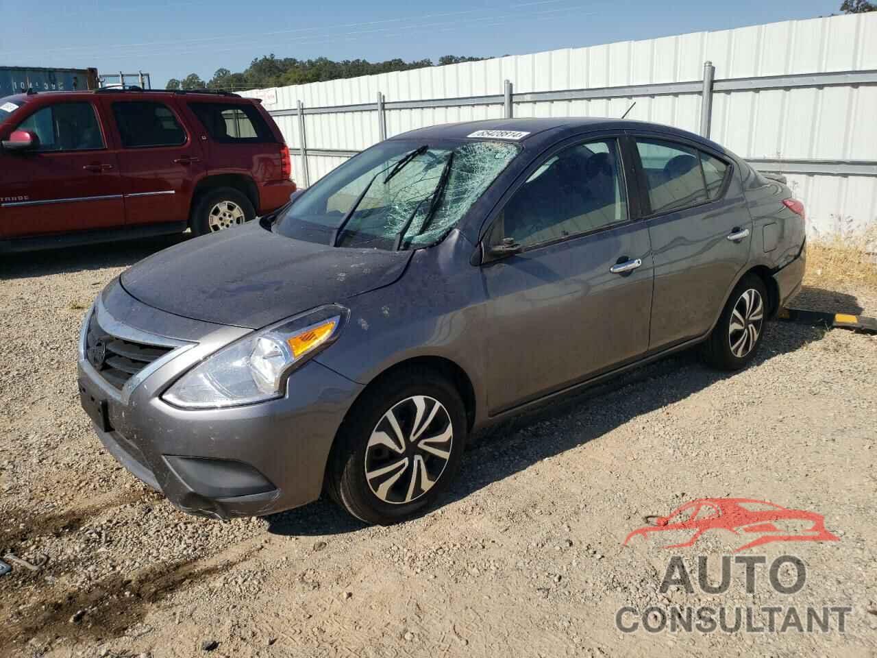 NISSAN VERSA 2018 - 3N1CN7AP1JL860869