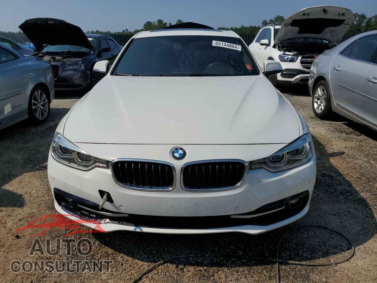 BMW 3 SERIES 2018 - WBA8B9C57JEE82155