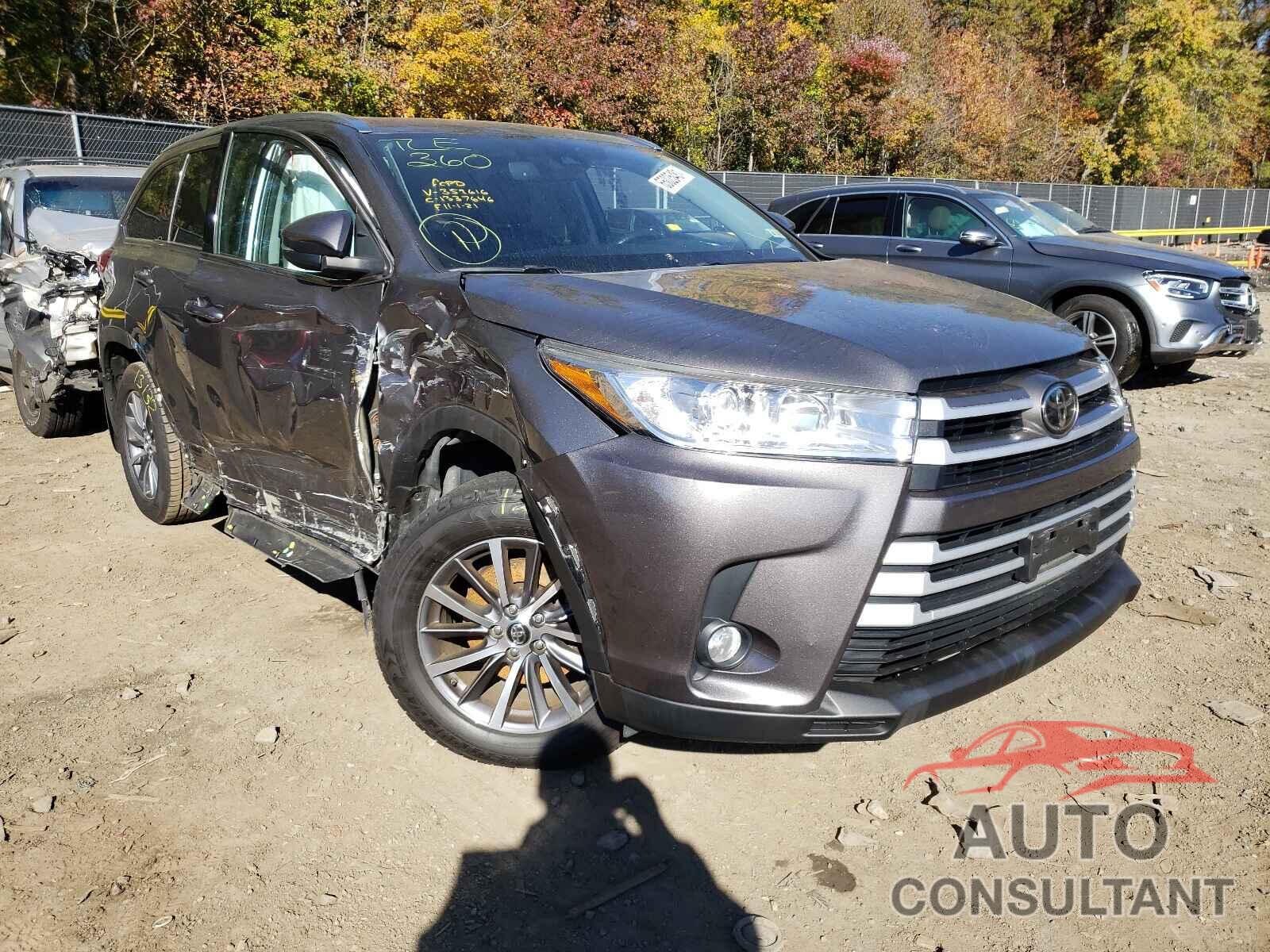 TOYOTA HIGHLANDER 2017 - 5TDJZRFH6HS359616
