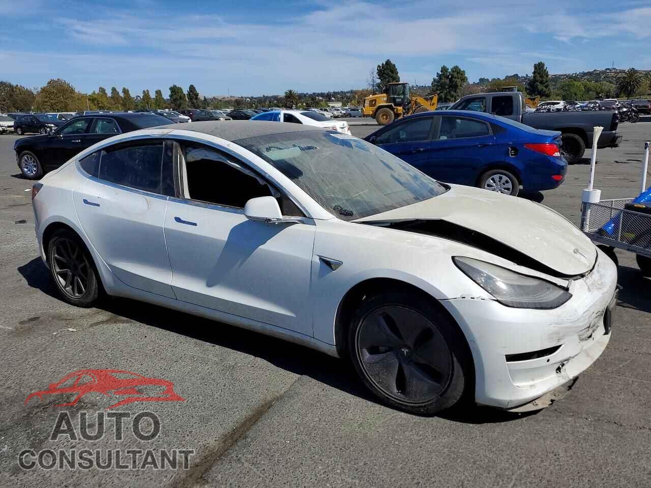 TESLA MODEL 3 2019 - 5YJ3E1EA2KF447567