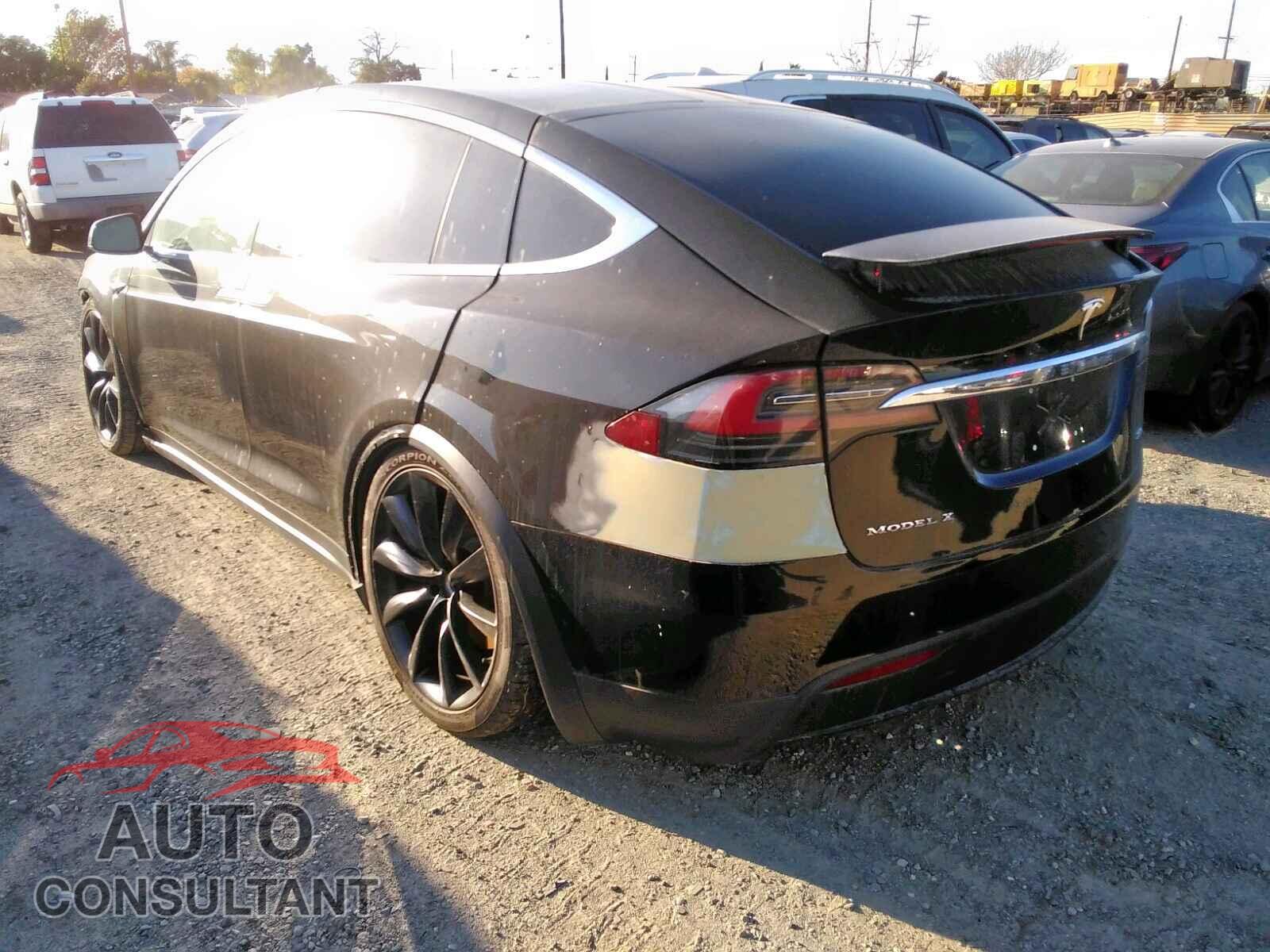 TESLA MODEL X 2017 - 5YJXCBE22HF051282