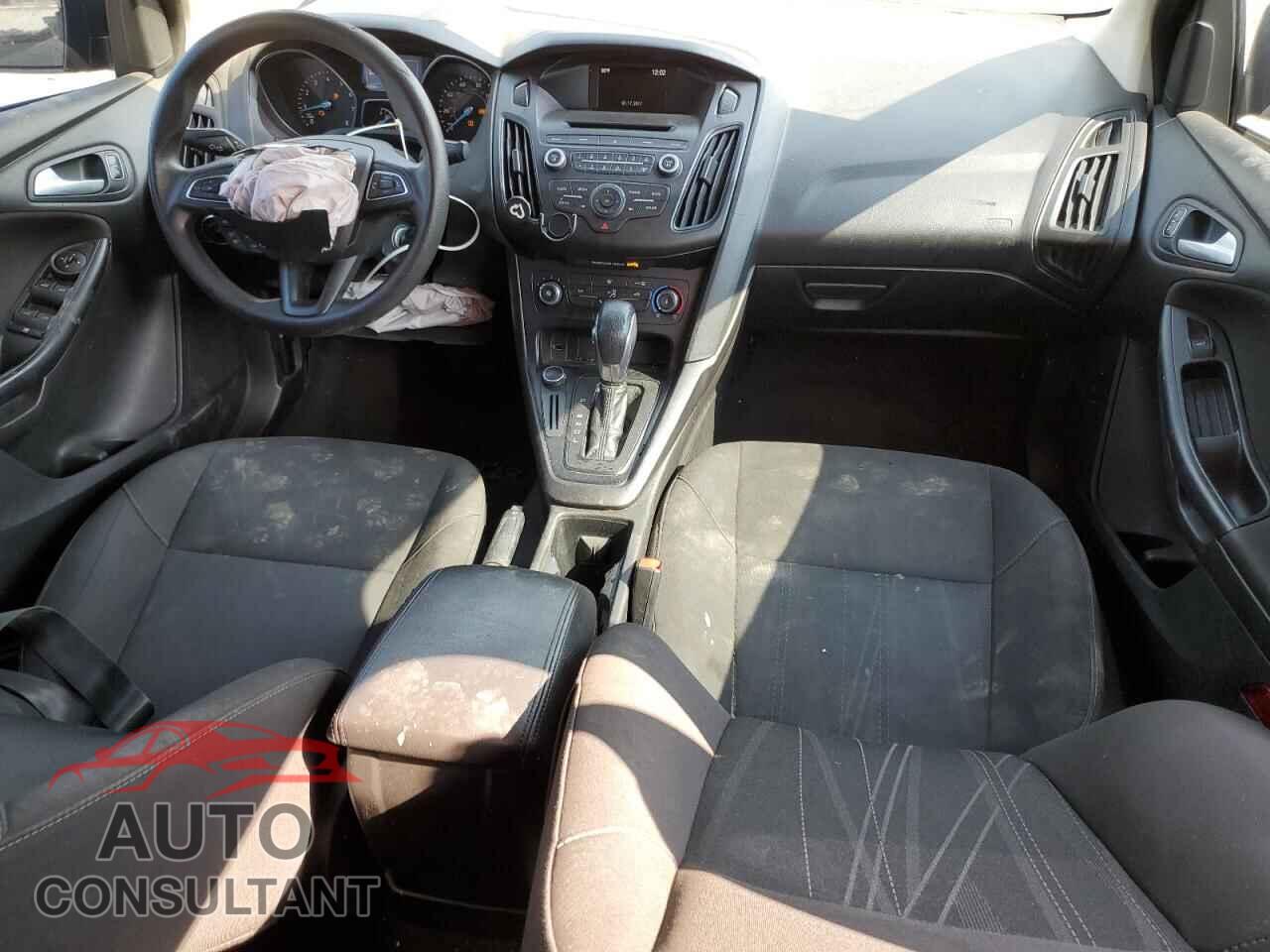 FORD FOCUS 2017 - 1FADP3F20HL232332