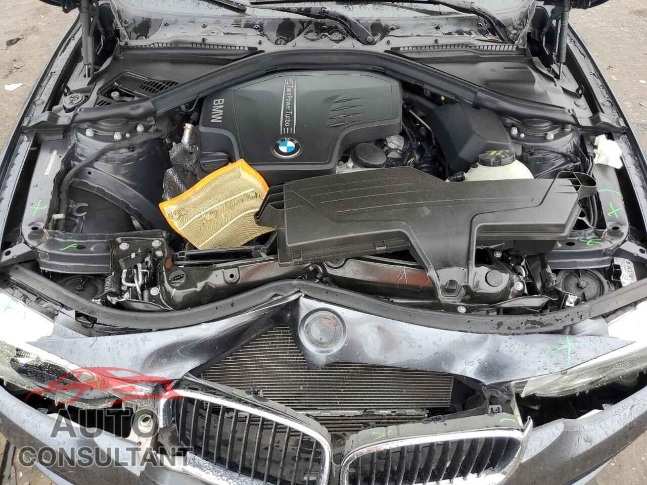 BMW 3 SERIES 2016 - WBA8E1G58GNU10034