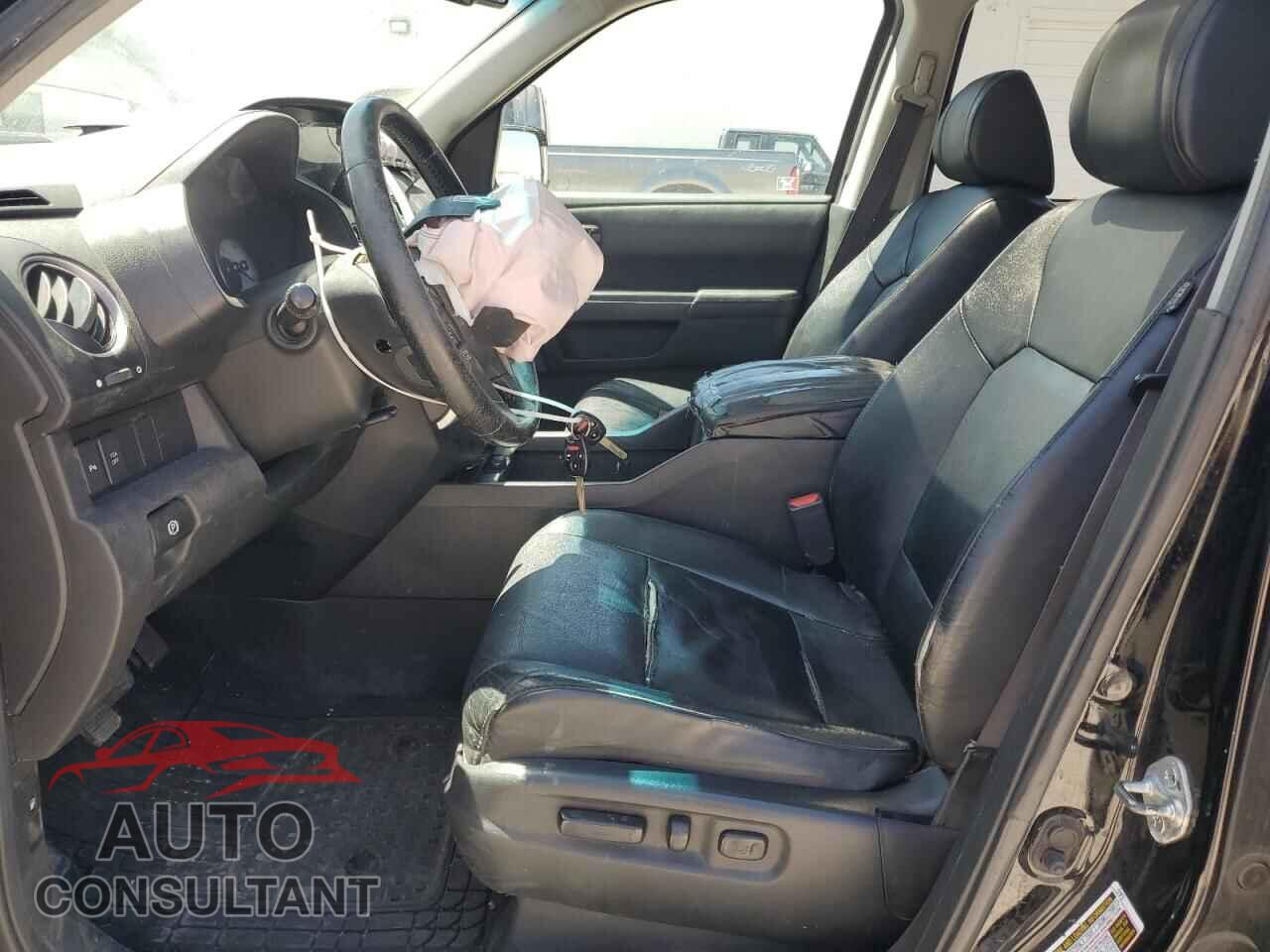 HONDA PILOT 2010 - 5FNYF4H97AB010104