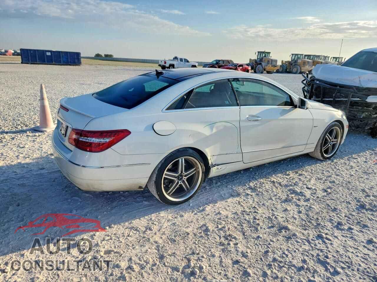 MERCEDES-BENZ E-CLASS 2012 - WDDKJ5KB6CF160859