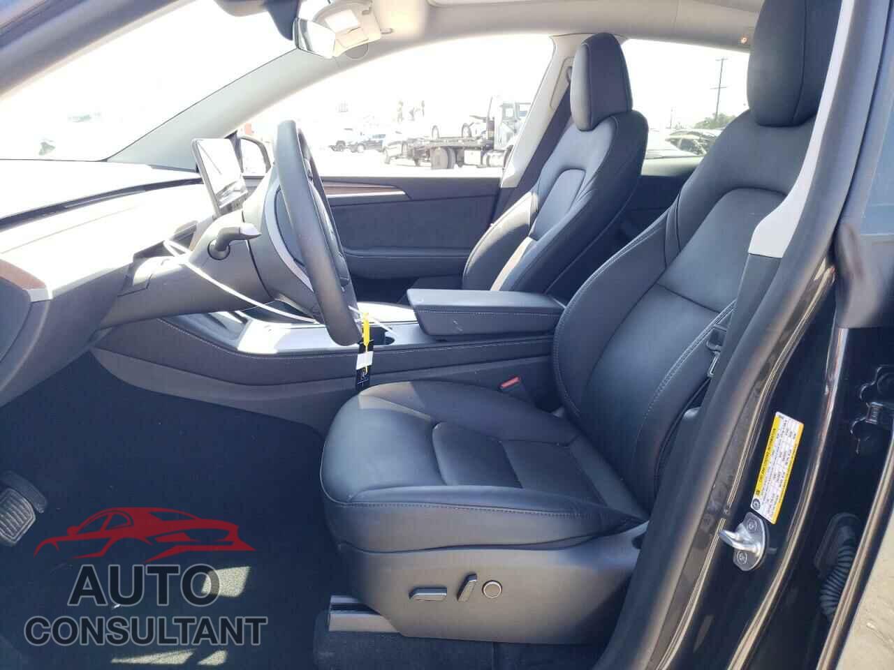 TESLA MODEL Y 2024 - 7SAYGDEDXRF052447