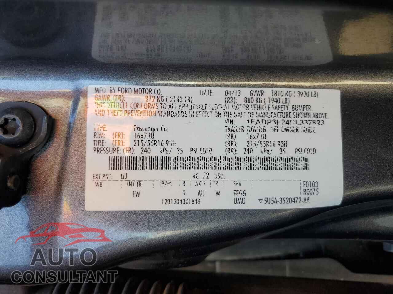 FORD FOCUS 2013 - 1FADP3F24DL337823