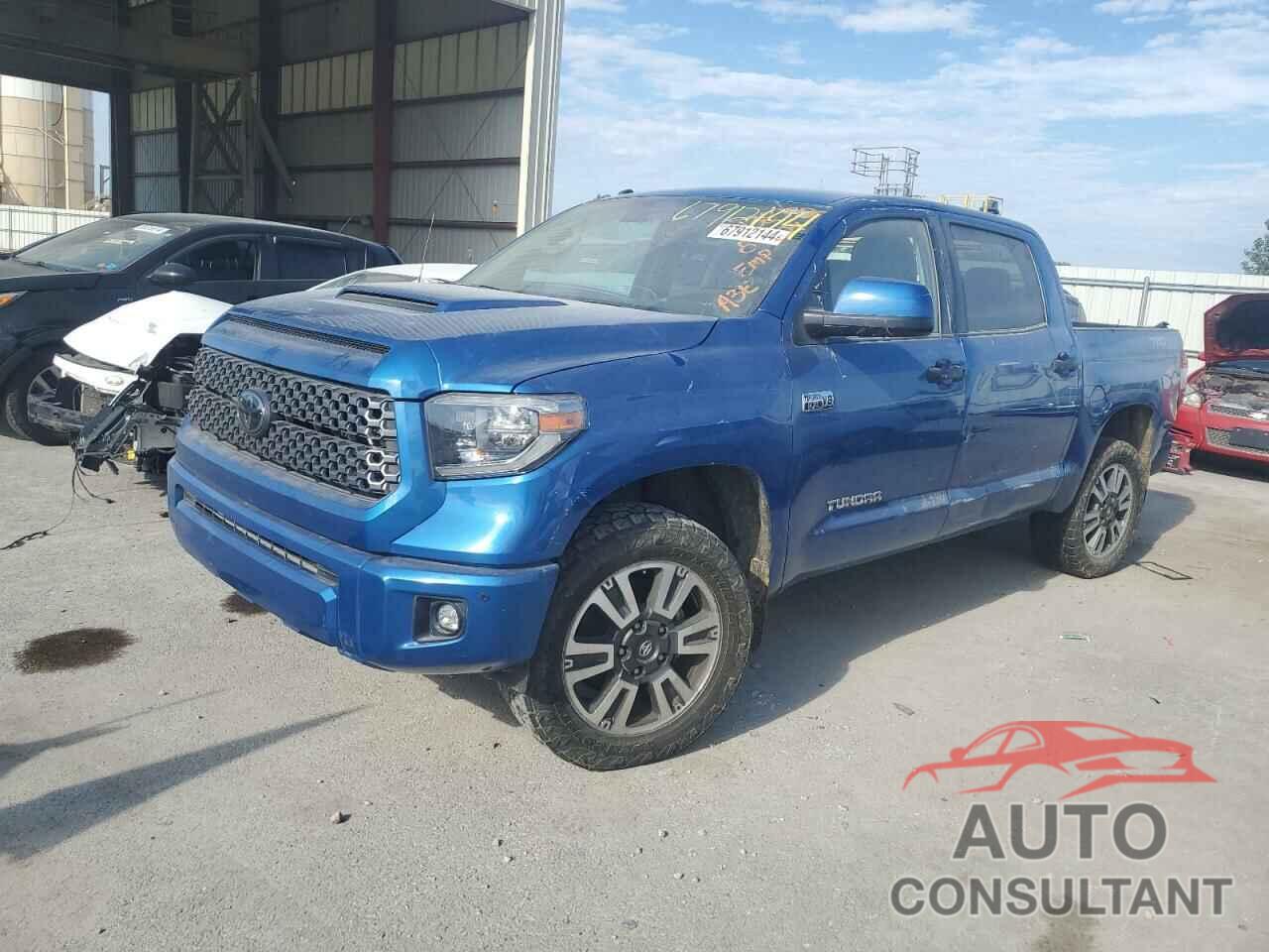 TOYOTA TUNDRA 2018 - 5TFDW5F13JX755651