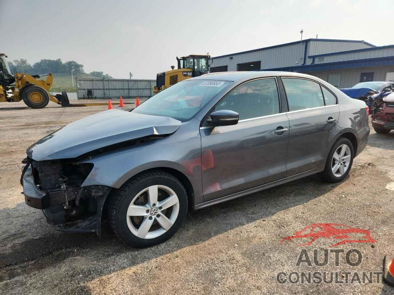 VOLKSWAGEN JETTA 2013 - 3VWLL7AJ4DM242861