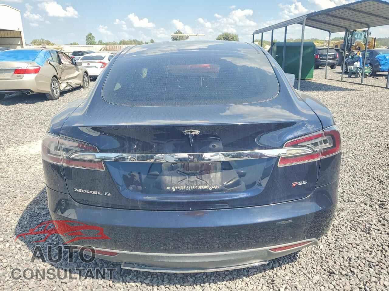 TESLA MODEL S 2013 - 5YJSA1CN2DFP04534