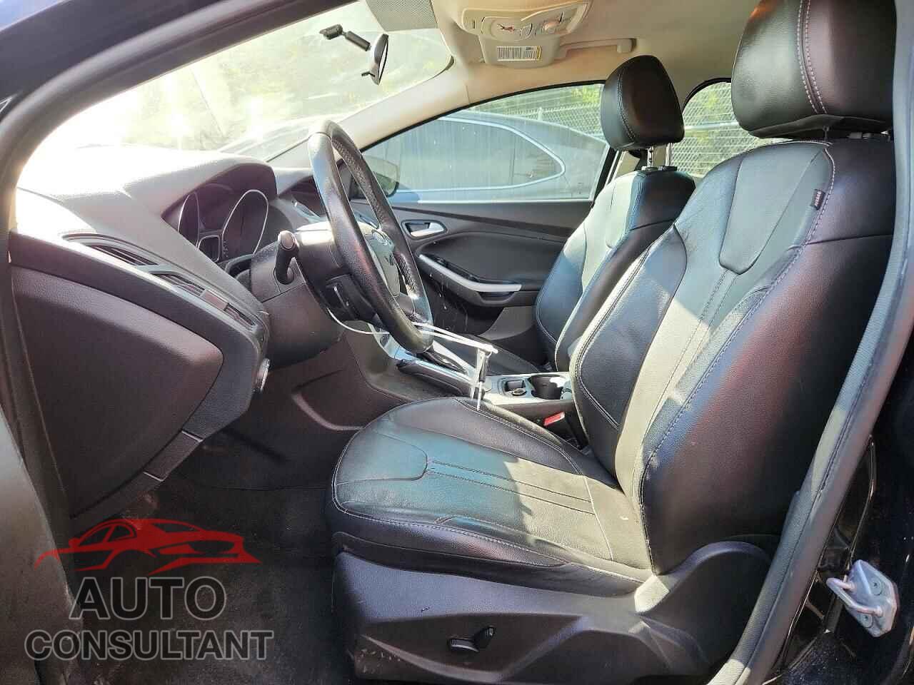 FORD FOCUS 2014 - 1FADP3F21EL142148