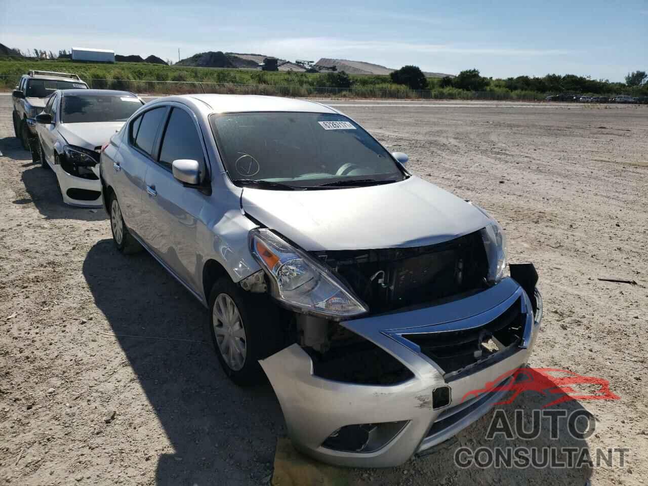 NISSAN VERSA 2019 - 3N1CN7AP6KL823253
