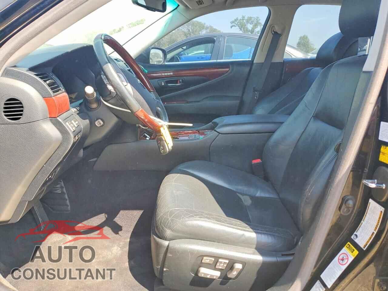 LEXUS LS460 2009 - JTHCL46F695004575