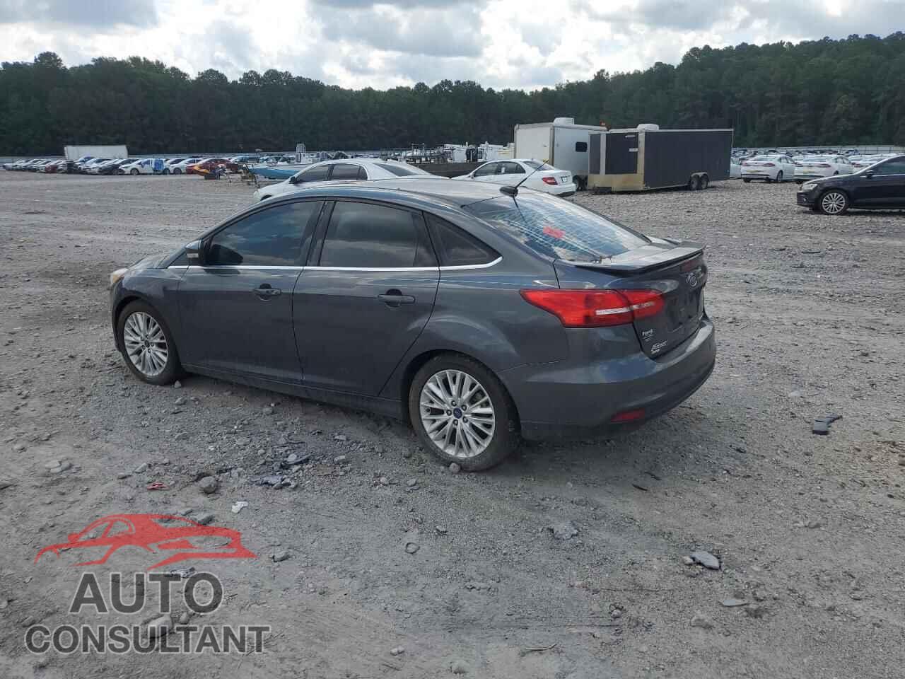 FORD FOCUS 2017 - 1FADP3J22HL298100