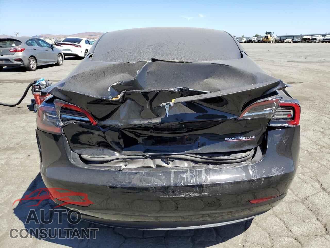 TESLA MODEL 3 2023 - 5YJ3E1ECXPF604884