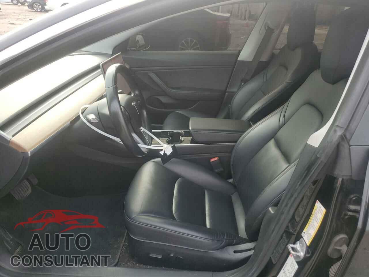 TESLA MODEL 3 2018 - 5YJ3E1EB0JF149154