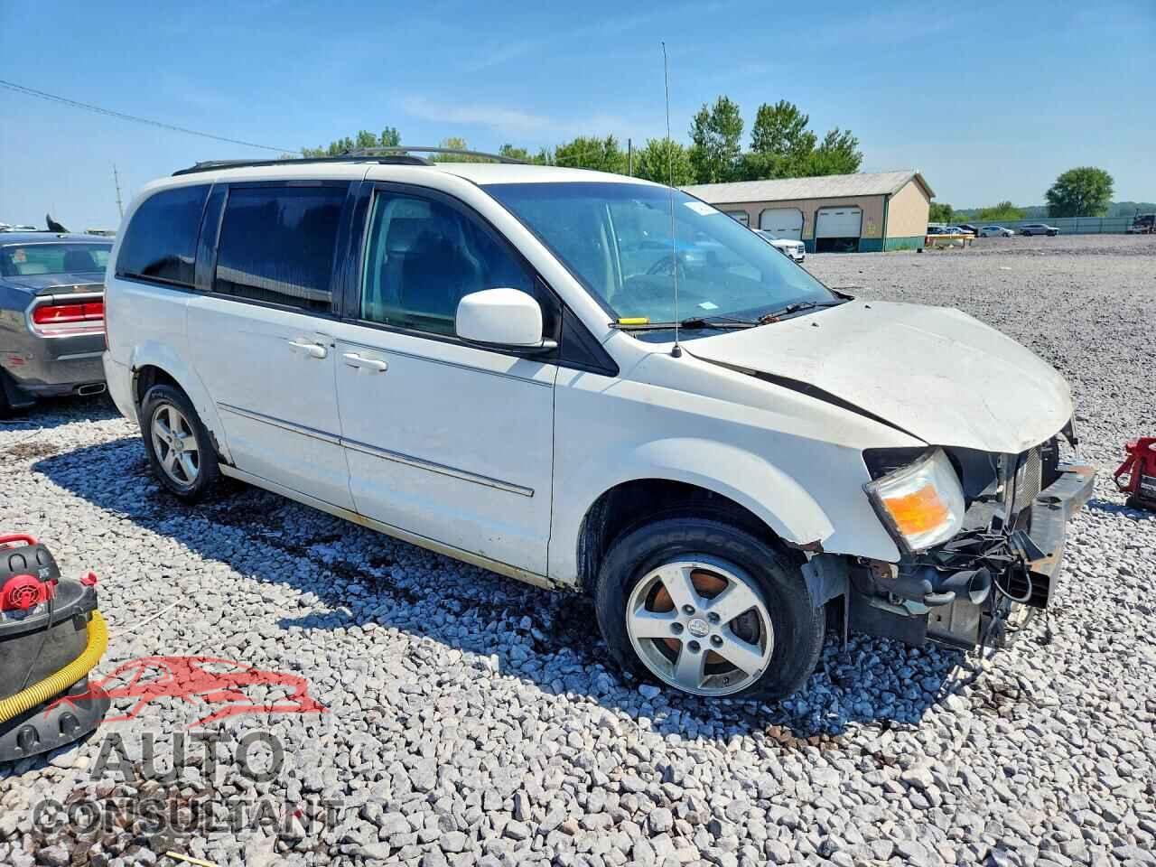DODGE CARAVAN 2010 - 2D4RN5D15AR445112