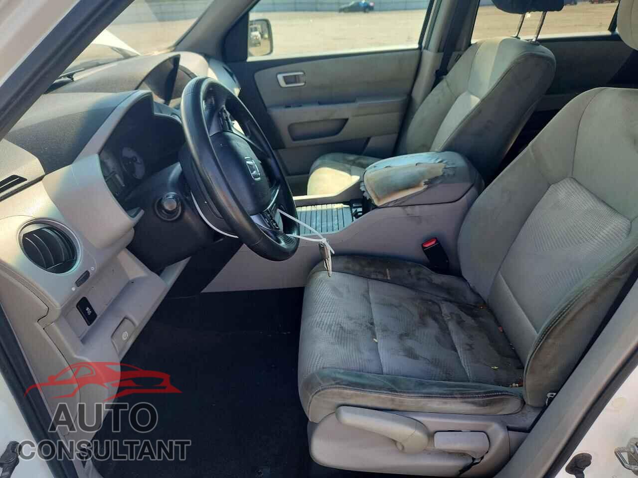 HONDA PILOT 2014 - 5FNYF4H23EB011310