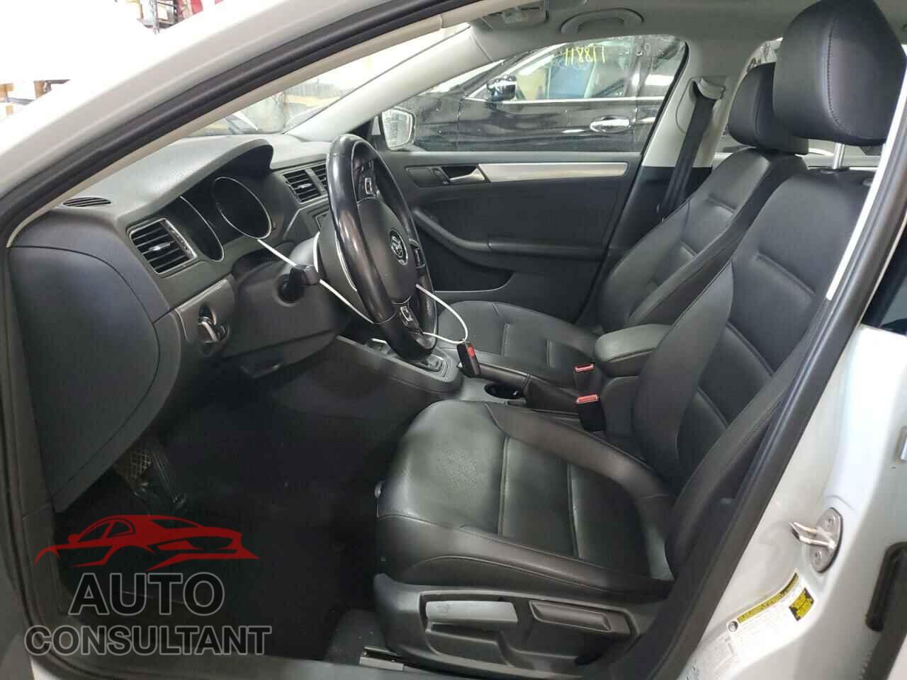 VOLKSWAGEN JETTA 2017 - 3VWDB7AJ7HM233259