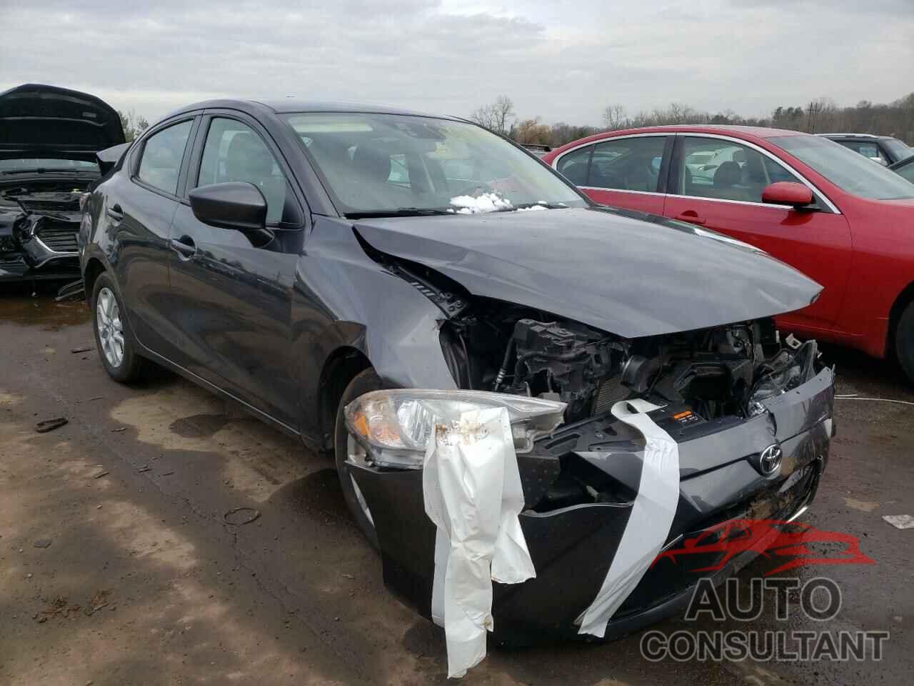 TOYOTA YARIS 2017 - 3MYDLBYV5HY187629