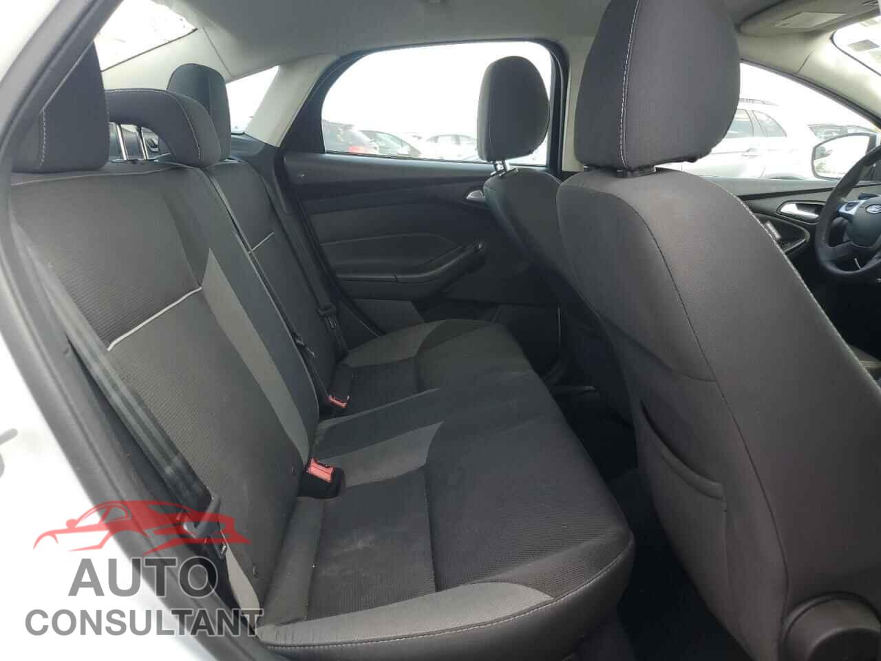 FORD FOCUS 2014 - 1FADP3F26EL286486
